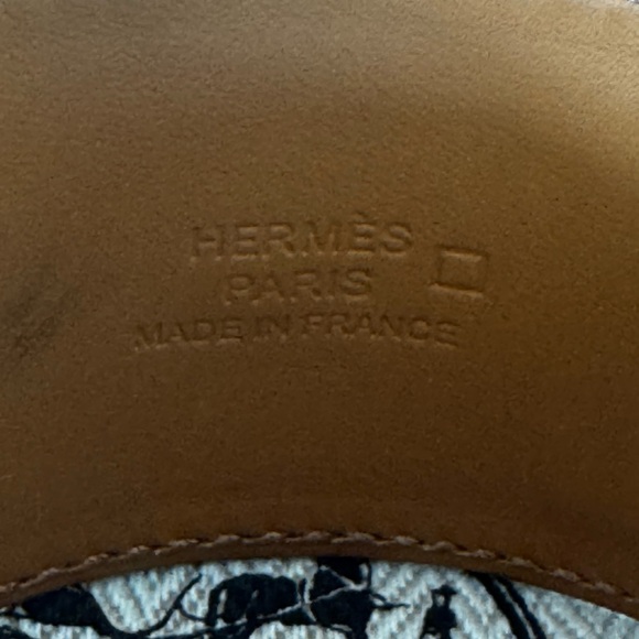 Hermes Collier CDC in pink alligator leathers with gold plated hardware - Picture 9 of 10